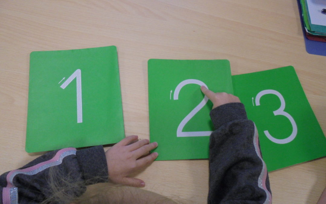 Les ateliers mathématiques Montessori