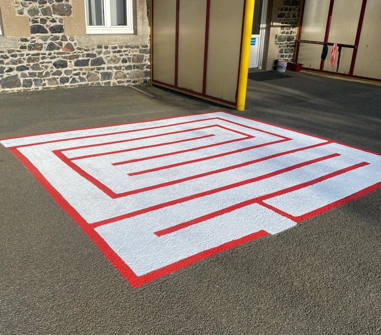 Petits travaux et préparation de la kermesse